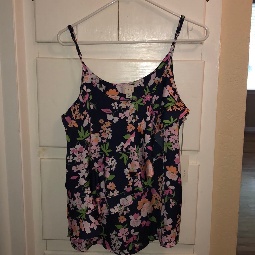 Floral dressy tank (new with tags)